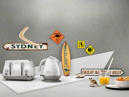 Delonghi Kettle KBOC2001W Electric, 3000 W, 1.7 L, Stainless steel, 360° rotational base, White