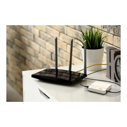 Schneider Electric APC Back-UPS Connect 12Vdc 36W, Lithium-ion, Mini Network Ups to Protect Internet Routers | CP12036LI