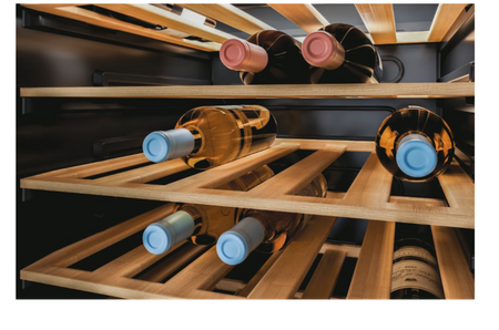 Candy | Wine Cooler | CWC 154 EEL/NF | Energy efficiency class G | Free standing | Bottles capacity 41 | Black