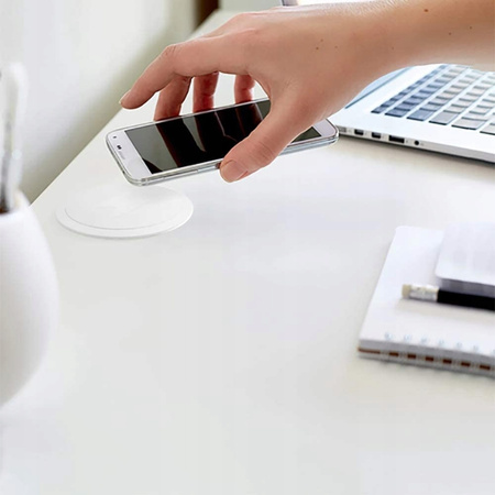 ŁADOWARKA INDUKCYJNA BIURKOWA CHOWANA + HUB 2xUSB