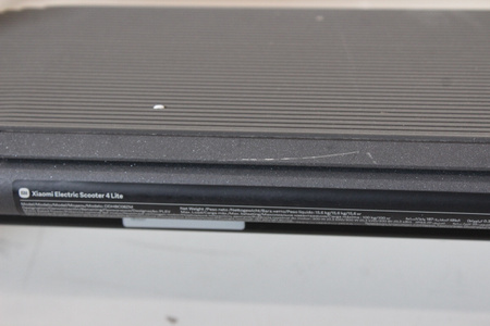 SALE OUT. Xiaomi Electric Scooter 4 Lite EU | Xiaomi Electric Scooter 4 Lite EU | 300 W | 25 km/h | 8.5 " | 3 month(s) | Black | USED AS DEMO, SCRATCHED, DIRTY, DAMAGED PACKAGING