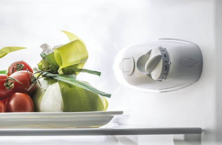 Candy | Refrigerator | CCG1L314EW | Energy efficiency class E | Free standing | Combi | Height 144 cm | No Frost system | Fridge net capacity 109 L | Freezer net capacity 48 L | 39 dB | White