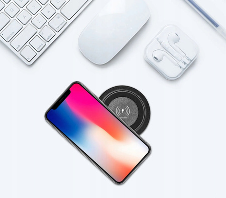 ŁADOWARKA INDUKCYJNA BIURKOWA CHOWANA + HUB 2xUSB