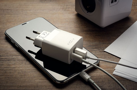 Fixed USB-C/USB Travel Charger 20W | FIXC20N-CU-WH