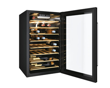 Candy | Wine Cooler | CWC 154 EEL/NF | Energy efficiency class G | Free standing | Bottles capacity 41 | Black